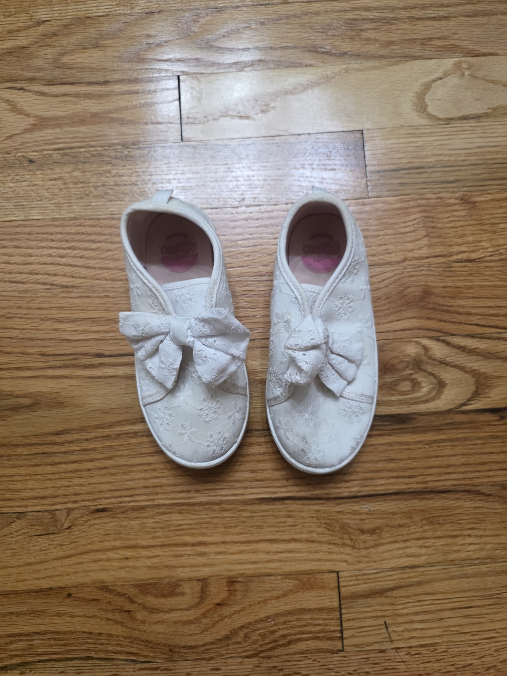 OshKosh B'gosh Girls Lace Bow Slip-On Sneakers - White
